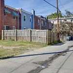 Convenient Washington, Dc, Studio Near Metro Stop!