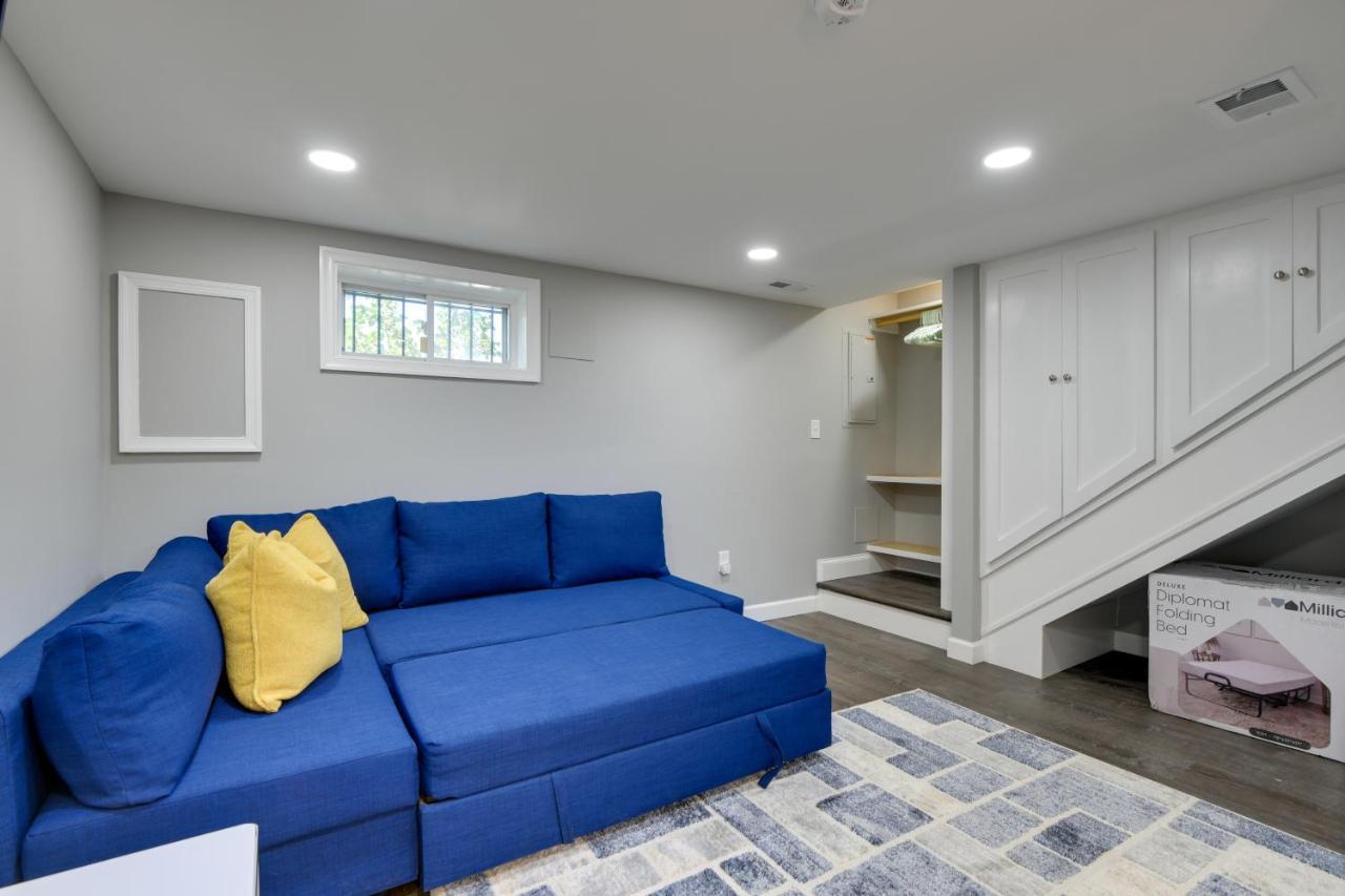 Convenient Washington, Dc, Near Metro Stop! *
